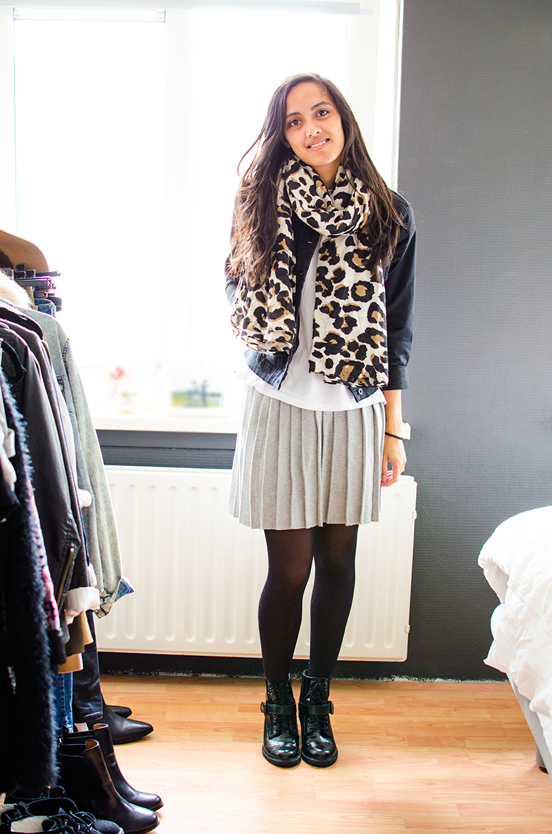 outfit-grey-pleated-skirt-1