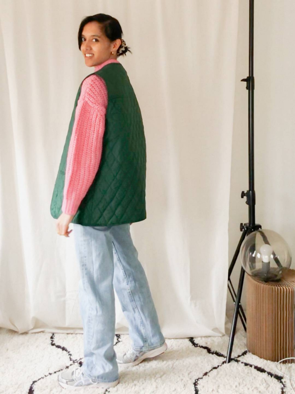 een-bodywarmer-combineren-in-verschillende-outfits-fashiondiary-nl